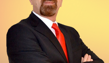 BALIK BAŞTAN KOKAR…