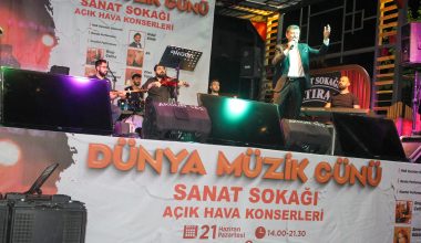 SANAT SOKAĞINDA MÜZİK COŞKUSU