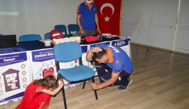 MİNİKLERE AFET VE ACİL DURUM EĞİTİMİ