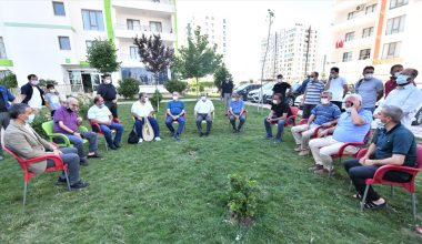 VALİ, VATANDAŞLARLA BİR ARAYA GELDİ