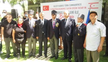 KKTC CUMHURBAŞKANI, KIBRIS GAZİLERİYLE BULUŞTU