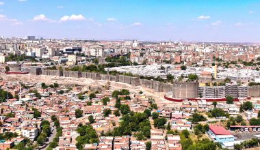 DİYARBAKIR SURLARINA ‘DİRİLİŞ’ ÖDÜLÜ